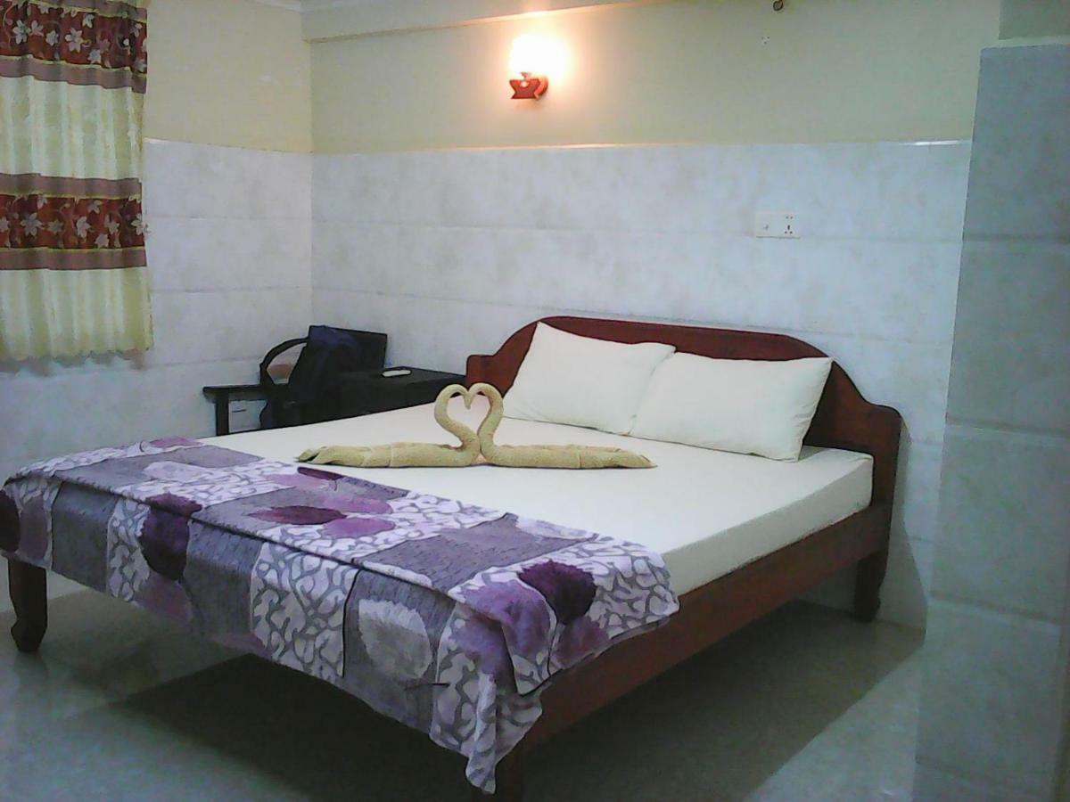 Captain Chim S Guesthouse Kampot Extérieur photo